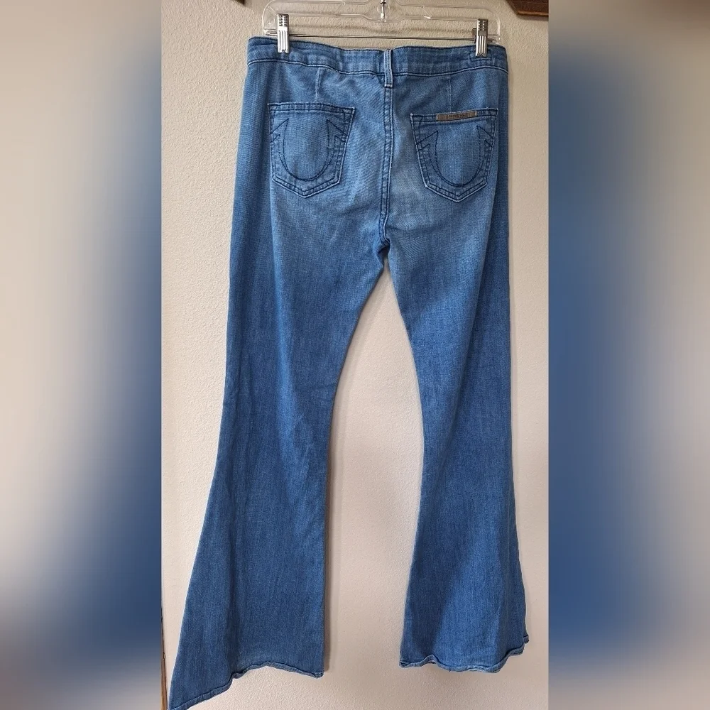 Y2K True Religion Womens Mid Rise Slim Thigh Flare Jeans Size 31x35 - Picture 10 of 10